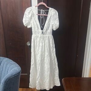 Elegant White Lace Dress